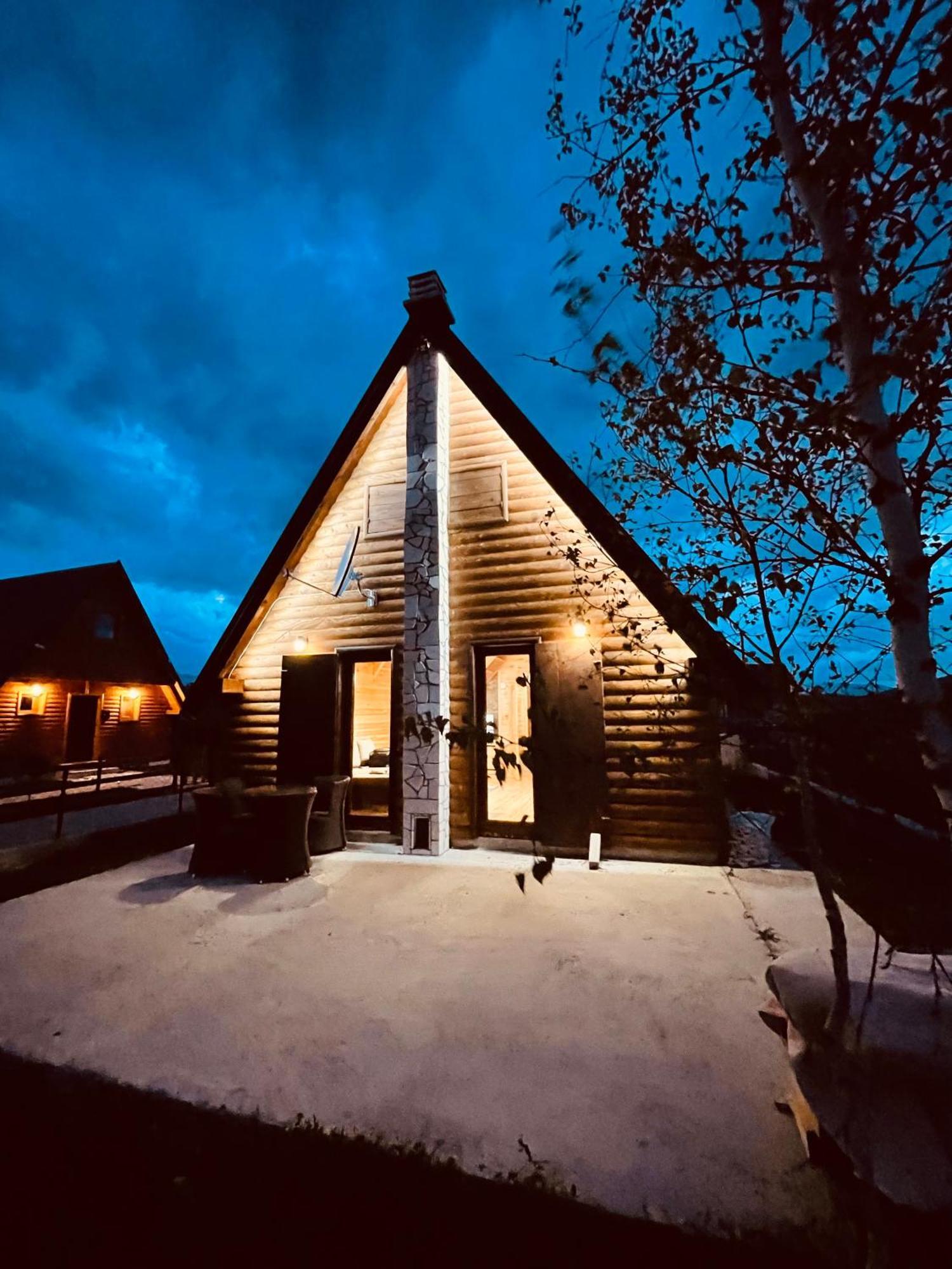 Guest House Lena Žabljak エクステリア 写真